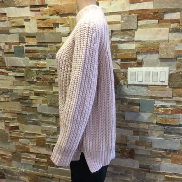 J.CREW  Sweater    - Picture 2 of 7